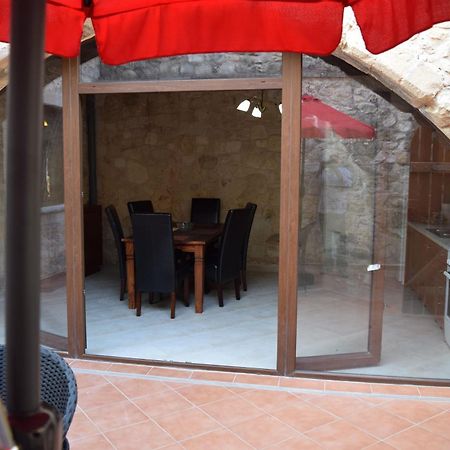 Venetian Cistern Villa Kalamítsion Alexándrou Eksteriør billede